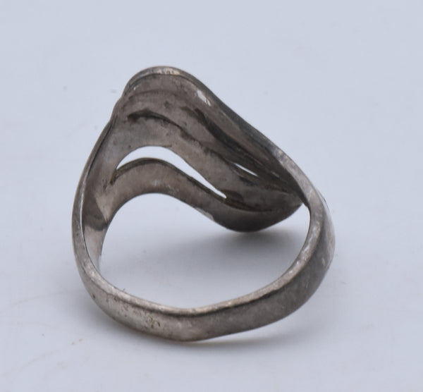 Vintage Sterling Silver Wave Design Ring - Size 8.5
