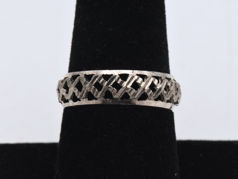 Vintage Sterling Silver Basket Weave Design Band - Size 8