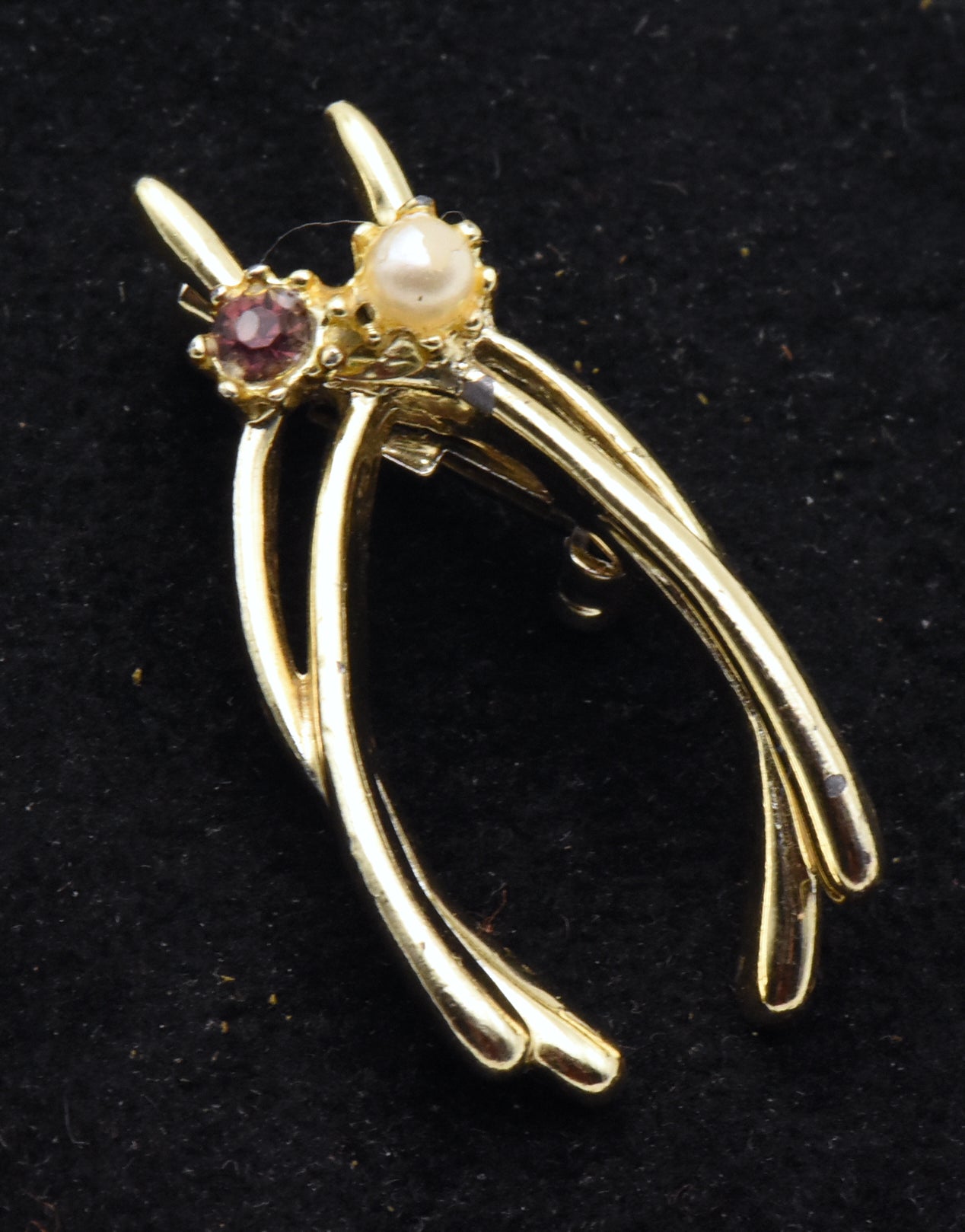 Vintage Gold Tone Double Wishbone Brooch