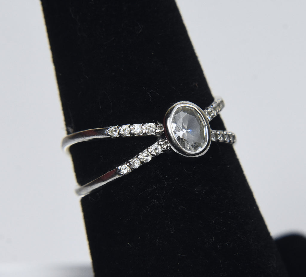Sterling Silver Cross Band Cubic Zirconia Ring - Size 6
