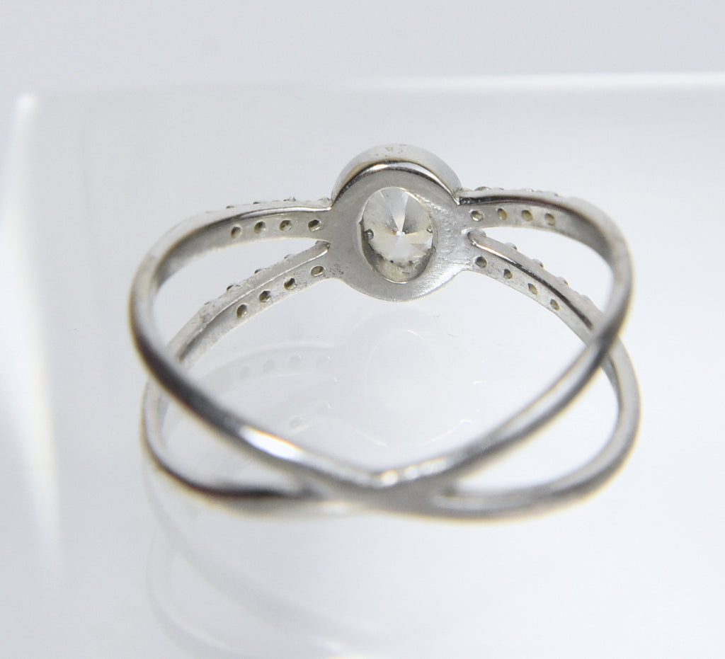 Sterling Silver Cross Band Cubic Zirconia Ring - Size 6
