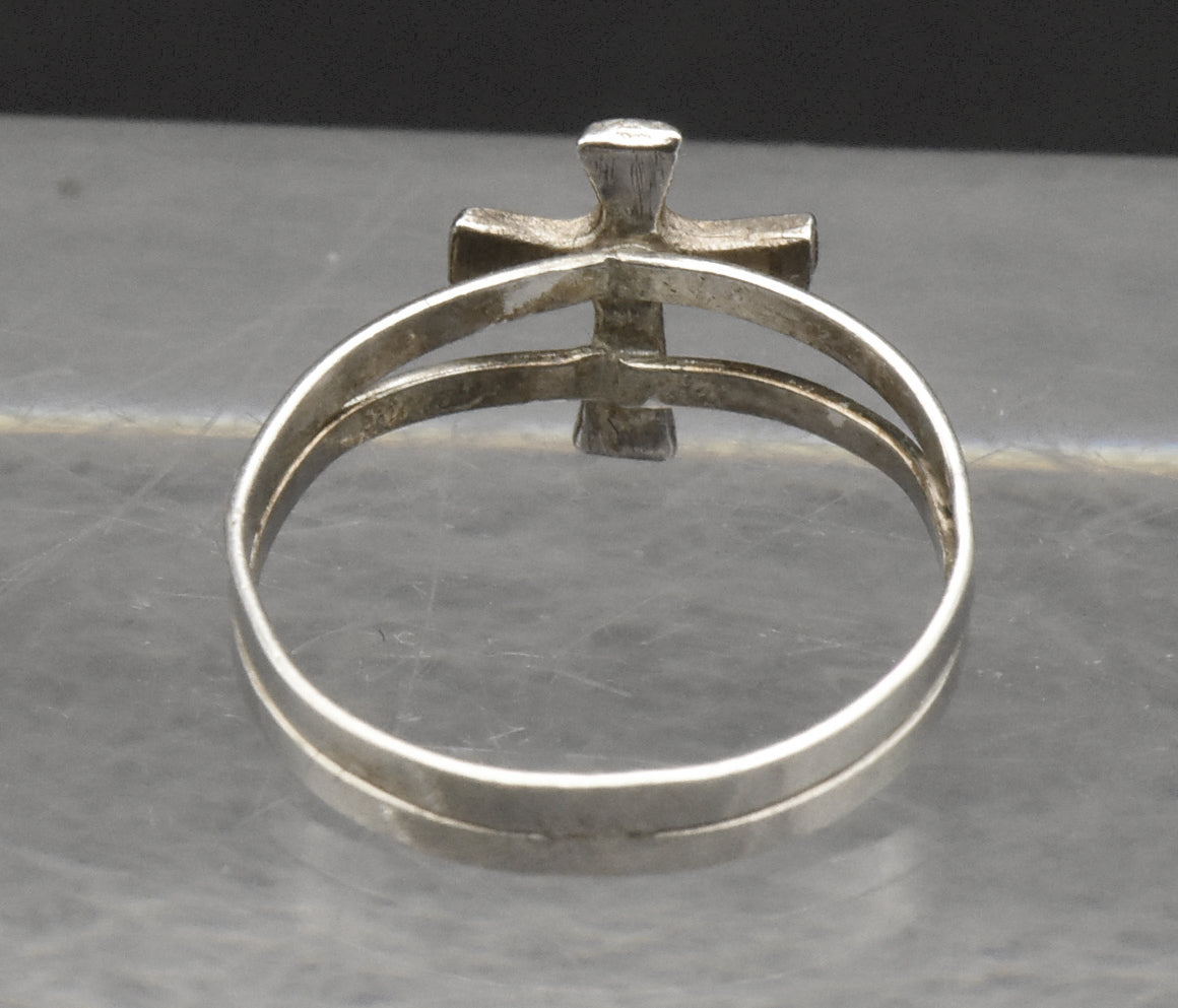 Vintage Sterling Silver and Black Enamel Cross Ring - Size 3.5