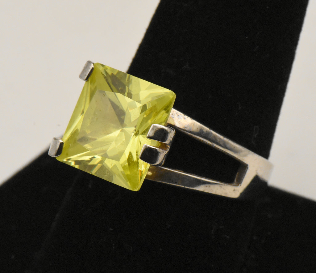 Vintage Sterling Silver Yellow Cubic Zirconia Modern Design Ring - Size 9.25